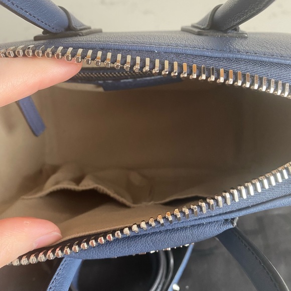 AUTHENTIC GIVENCHY MINI ANTIGONA - Picture 10 of 12